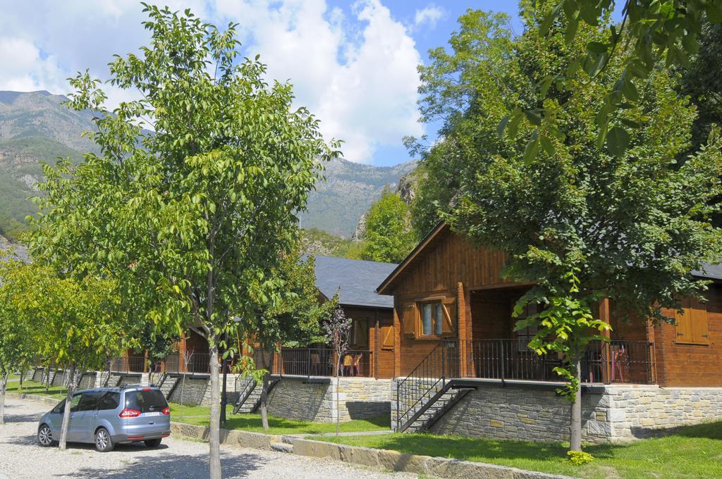 Bungalows La Borda D'Arnaldet Виянова Екстериор снимка