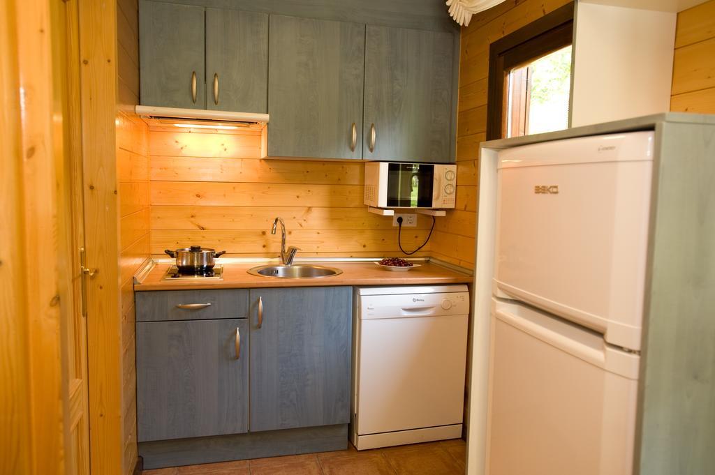 Bungalows La Borda D'Arnaldet Виянова Екстериор снимка