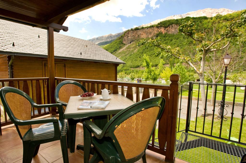 Bungalows La Borda D'Arnaldet Виянова Екстериор снимка