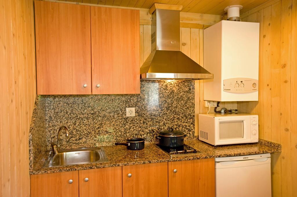 Bungalows La Borda D'Arnaldet Виянова Екстериор снимка