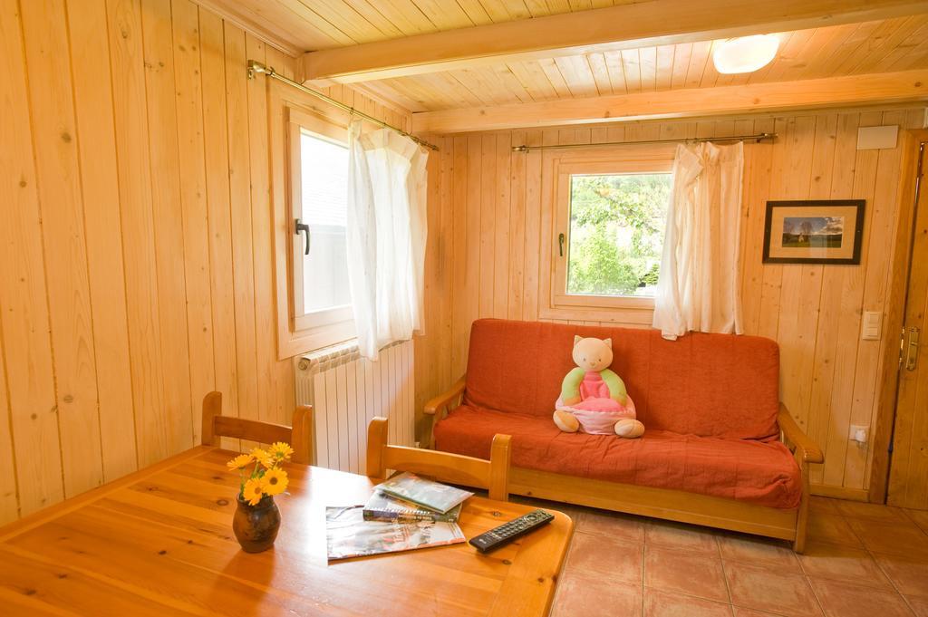 Bungalows La Borda D'Arnaldet Виянова Екстериор снимка