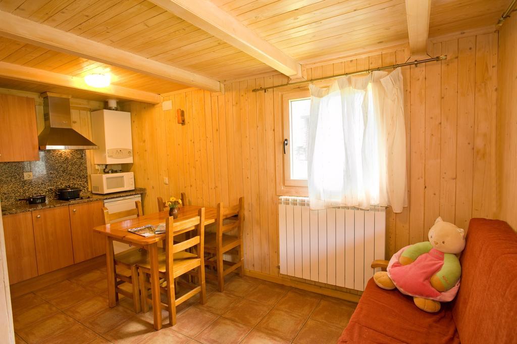 Bungalows La Borda D'Arnaldet Виянова Екстериор снимка