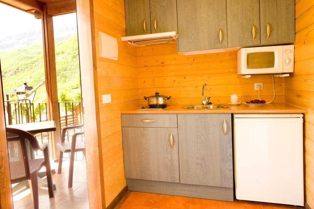 Bungalows La Borda D'Arnaldet Виянова Екстериор снимка