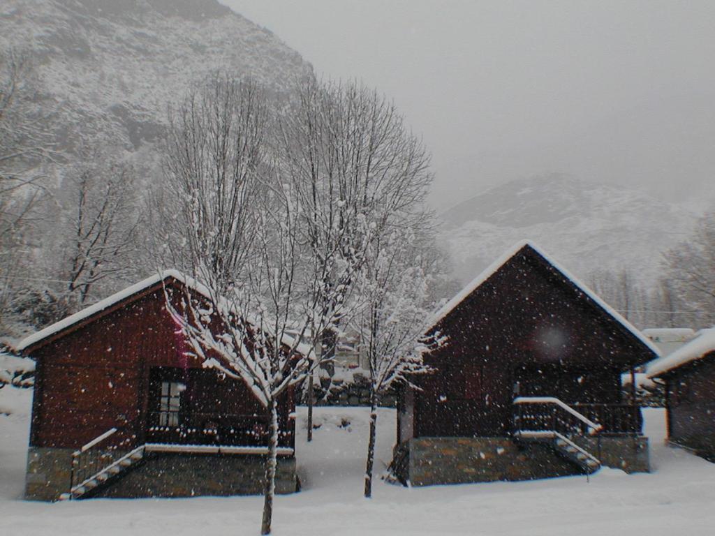Bungalows La Borda D'Arnaldet Виянова Екстериор снимка