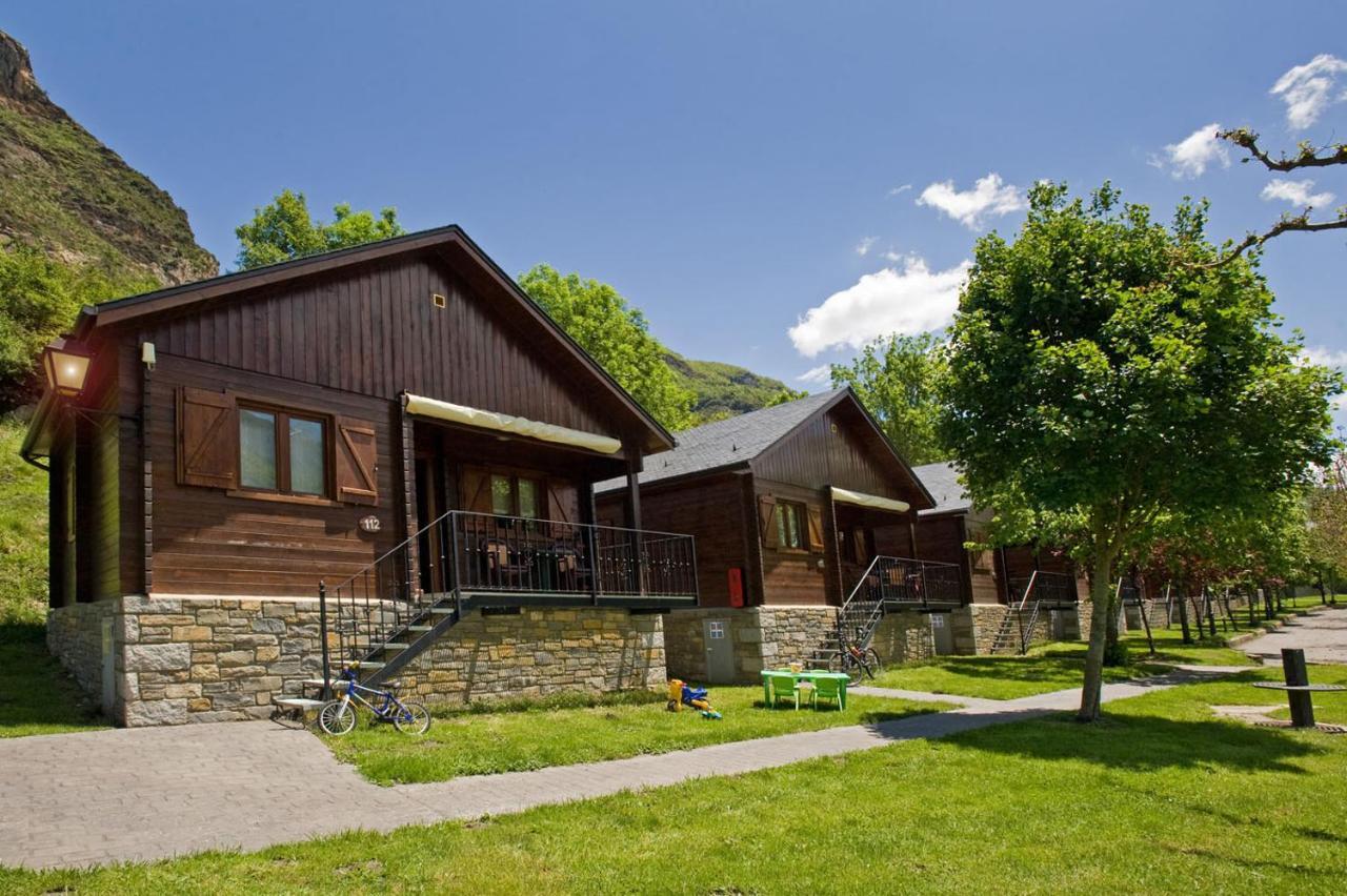 Bungalows La Borda D'Arnaldet Виянова Екстериор снимка